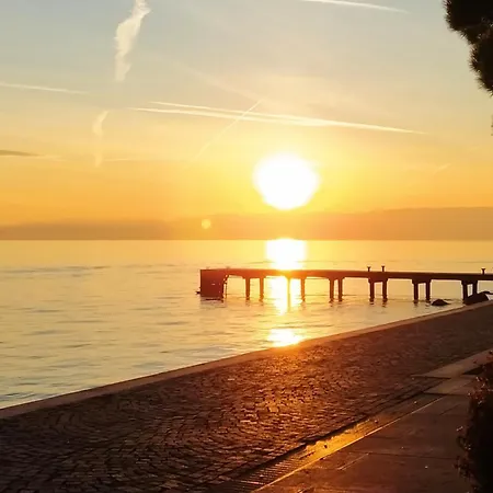 Garda Blue Sul - Con Piscina, Solarium E Box Toscolano-Maderno