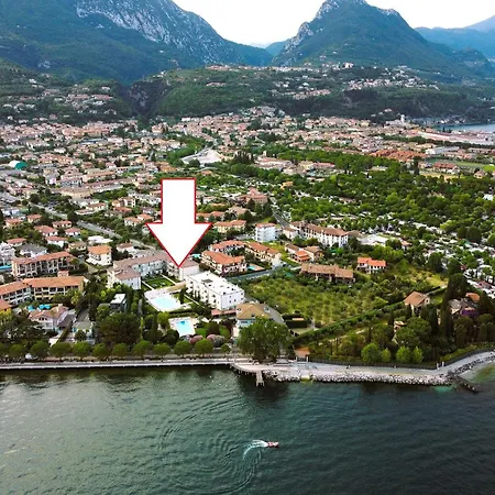 Garda Blue Sul - Con Piscina, Solarium E Box