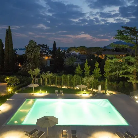 Apartamento Garda Blue On The - Pool, Solarium And Garage *
